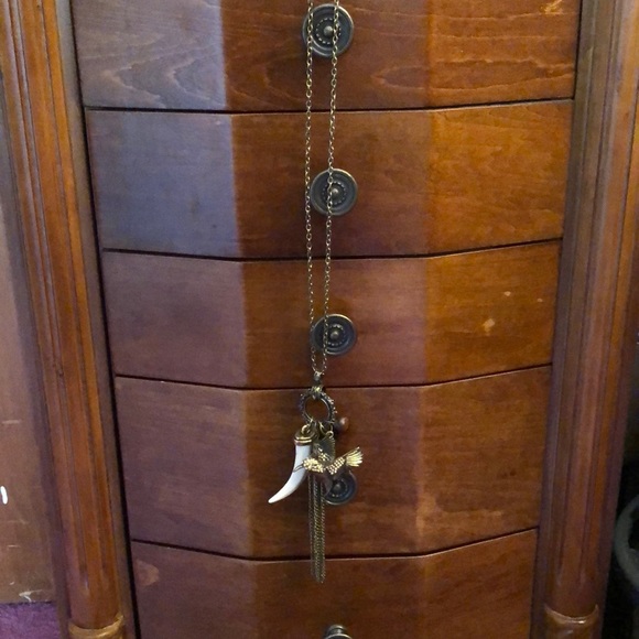 Tooth necklace - Picture 2 of 2